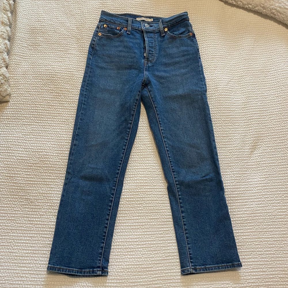 Levi’s high rise wedgie straight dark wash jeans